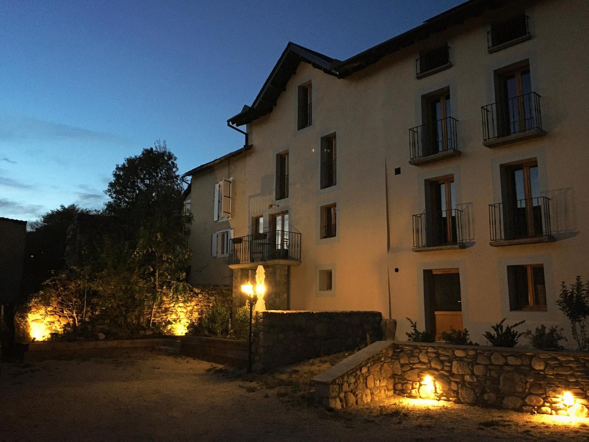 Domaine Agricole Cotze / Casa Rural Enveitg Exterior photo